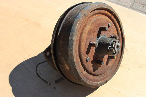 1971 - 1979 Rear Hub/Brake Assembly