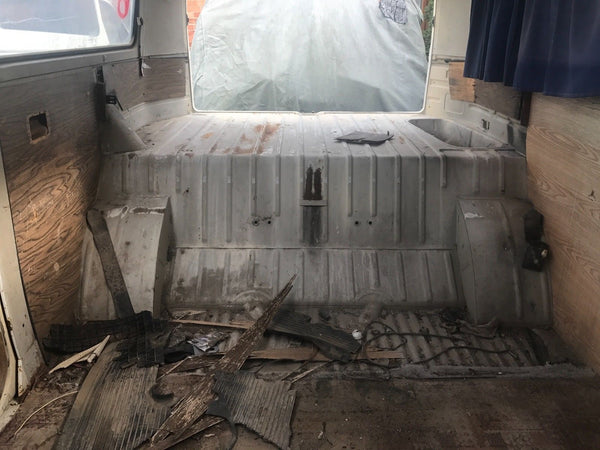 1971 VW Adventure Wagon early Bay Van project