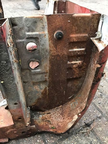 72-79 Bay Rear Clip Cut Corner section Valance Shelf