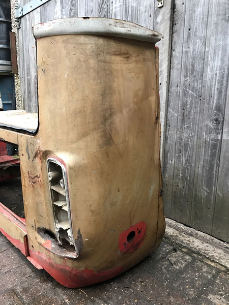 72-79 Bay Rear Clip Cut Corner section Valance Shelf