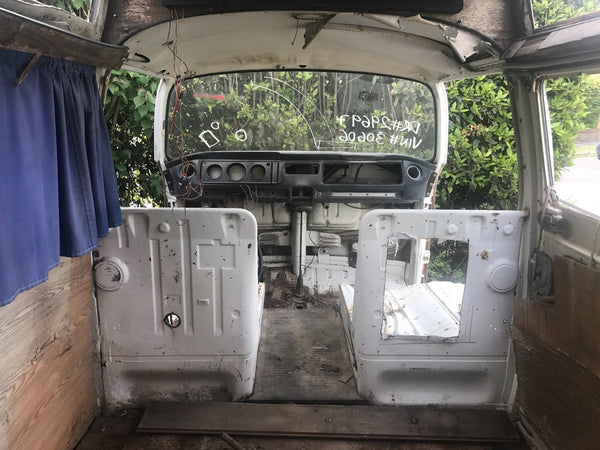 1971 VW Adventure Wagon early Bay Van project
