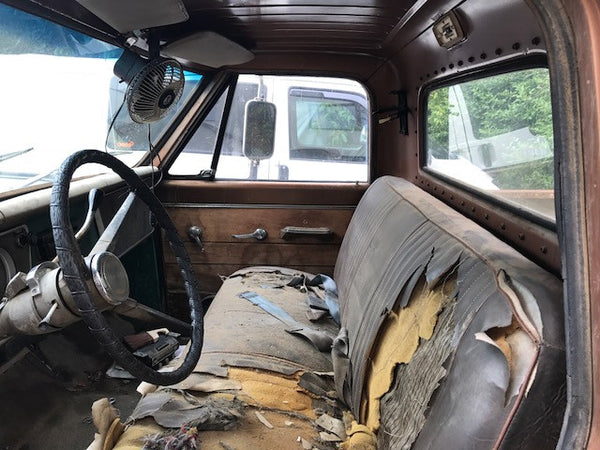 1967 Chevy C20 pick up truck