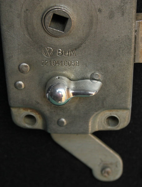 Late Split Cargo Door Lock Knob